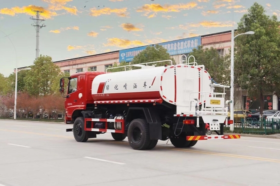 Ειδικής χρήσης υγιεινή οχημάτων οδικών βυτιοφόρων SPV Drive φορτηγών 4X4 ψεκαστήρων νερού 12000 λίτρα δεξαμενών