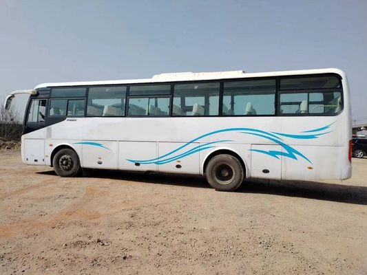 Το από δεύτερο χέρι Microbus 43 καθίσματα διπλασιάζει την άσπρη χρησιμοποιημένη χρώμα μηχανή λεωφορείων ZK6102D Yuchai Yutong πορτών