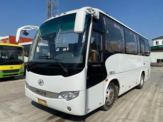 Η χρησιμοποιημένη πολυτέλεια μεταφέρει 32 καθισμάτων άσπρο χρώμα μηχανών λεωφορείων KLQ6796 Yuchai λεωφορείων από δεύτερο χέρι το υψηλότερο