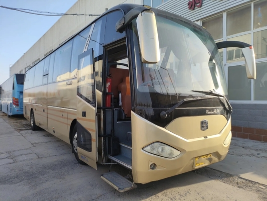 Χρησιμοποιημένες διπλές πόρτες μηχανών Yuchai λεωφορείων ταξιδιού 53 καθίσματα 12 από δεύτερο χέρι μέτρα λεωφορείων LCK6125 Zhongtong