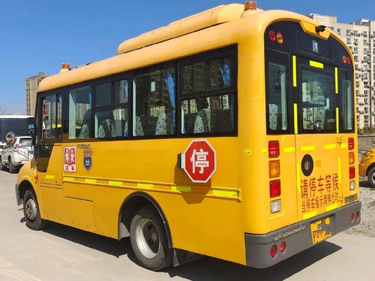 Κίτρινο χρώμα 27 σχολικών λεωφορείων από δεύτερο χέρι γλιστρώντας παράθυρο μηχανών καθισμάτων μπροστινό με χρησιμοποιημένο το A/$l*c λεωφορείο ZK6609 Yutong