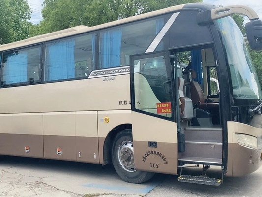 Χρησιμοποιημένη αναστολή 47 καθισμάτων Yuchai μηχανών ενιαίος χρυσός δράκος XML6113 αερόσακων λεωφορείων επιβατών χεριών πορτών 2$ος