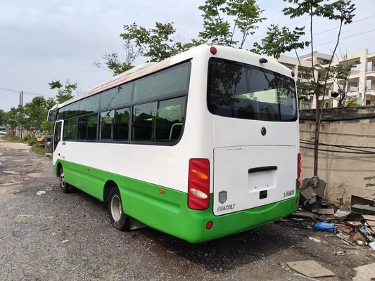 Χρησιμοποιημένο έτος 4 μηχανή 130hp 29 ενιαίο χέρι Dongfeng EQ6731 λεωφορείων 2016 ταξιδιού Yuchai κυλίνδρων πορτών LHD/RHD 2$ος καθισμάτων