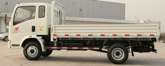 Χρησιμοποιημένος μικρός τρόπος Drive φορτηγών 4×2 που φορτώνει 4-6 δεξιών Drive Sinotruck Howo τόνους φορτηγών φορτηγών