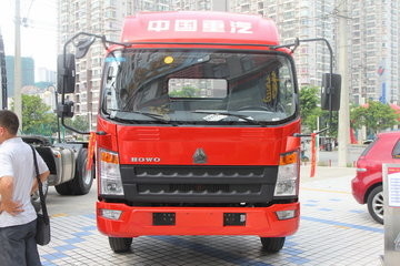 Χρησιμοποιημένο βάρος φόρτωσης φορτηγών φορτίου Sinotruck Howo φορτηγών καυσίμων 8-10 4×2 Drive δεξιού τόνοι Drive τρόπου