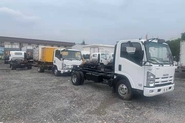 Χρησιμοποιημένο ελαφριών φορτηγών ISUZU φορτηγών φορτίο ανοίξεων φύλλων φορτηγών πολυ 10 αριστερών Drive ελαφριών τόνοι φορτηγών φορτίου