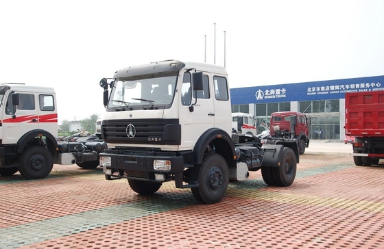 6 Ελαστικά Χρησιμοποιούμενα Μεσαίου Βαθμού Φορτηγά 4*2 Beiben Head Tractor 300 HP επίπεδη στέγη Euro 3