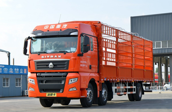 Χρησιμοποιούμενο φορτηγό Howo SITRAK G7 μοντέλο 6*2 φορτηγό φορτηγό φύλλο άνοιγμα 8,6 μέτρα μακρύ κουτί