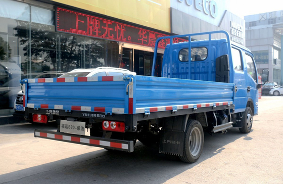 Φορτηγά φορτίου στη Γκάνα Ελαφρύ φορτηγό SAIC 2 σειρές καθίσματα επίπεδο κουτί κρεβατιού 2300cc κινητήρα εκτόπισμα