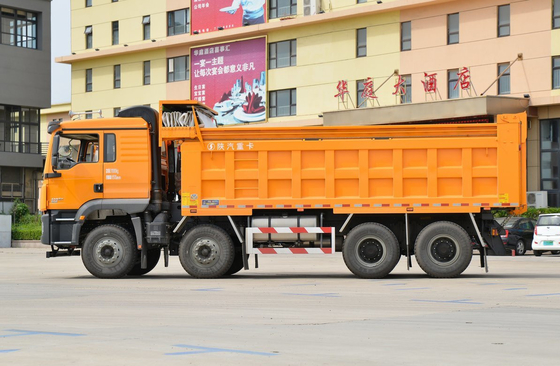 Shacman 8*4 Χρησιμοποιούμενο φορτηγό απορριμμάτων 40 τόνων για την οδική μεταφορά M3000 12 ελαστικά Γρήγορο κιβώτιο ταχυτήτων