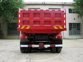 Tipper χεριών Dongfeng κόκκινου χρώματος τα 2$α φορτηγά με 6x4 η ΕΥΡΟ- μηχανή diesel 3