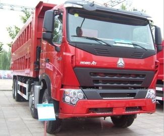 Tipper χεριών Dongfeng κόκκινου χρώματος τα 2$α φορτηγά με 6x4 η ΕΥΡΟ- μηχανή diesel 3