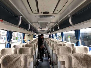 2014 χρησιμοποιημένα έτος λεωφορεία Yutong 61 καθίσματα ένα στρώμα και μισό με το φωτεινό χρώμα