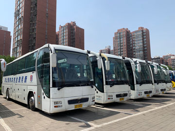 2012 έτος Yutong 51 καθισμάτων LHD λεωφορείο ZK6110 χεριών ανοίξεων 2$ο με το άσπρο χρώμα