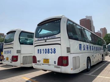 2012 έτος Yutong 51 καθισμάτων LHD λεωφορείο ZK6110 χεριών ανοίξεων 2$ο με το άσπρο χρώμα