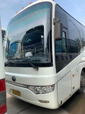 Χρησιμοποιημένο εσωτερικό πολυτέλειας λεωφορείων ταξιδιού 2010 έτους diesel καθισμάτων Yutong ZK6122 51 RHD