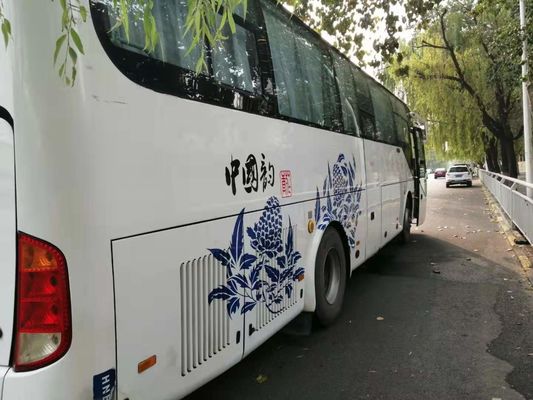 χρησιμοποιημένα λεωφορεία λεωφορείων λεωφορείων Yutong καθισμάτων LHD 2012 125km/H ZK6107 50 έτος για ευρο- ΙΙΙ καλά λεωφορεία επιβατών πωλήσεων