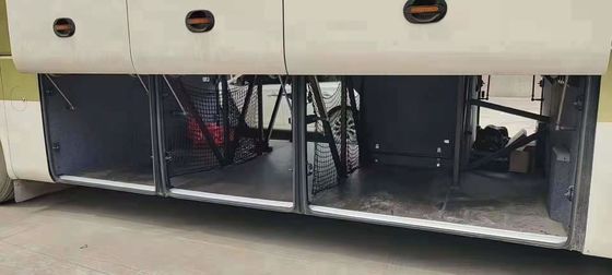 Χρησιμοποιημένο λεωφορείο ZK6120 50 Yutong καθισμάτων 2020 χρησιμοποιημένο έτος επιβατών χαμηλό χιλιόμετρο πορτών λεωφορείων διπλό