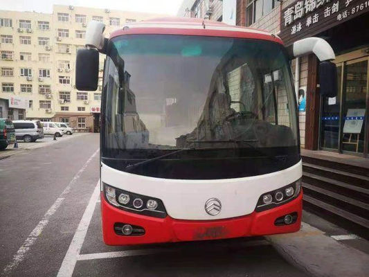 Το χρησιμοποιημένο χρυσό λεωφορείο XML6757 δράκων χρησιμοποίησε το οπίσθιο ευρώ IV μηχανών 127kw Yuchai τουριστηκών λεωφορείων 33seats το 2016 υψηλό - λεωφορείο ποιοτικών λεωφορείων