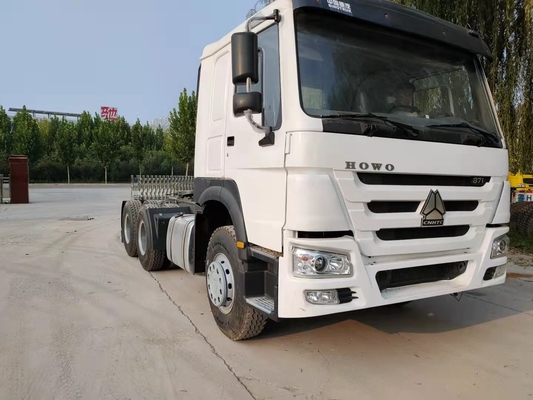 Χρησιμοποιημένο Howo/Sino κεφάλι/άλογο τρακτέρ φορτηγών με τη καλή συνθήκη RHD
