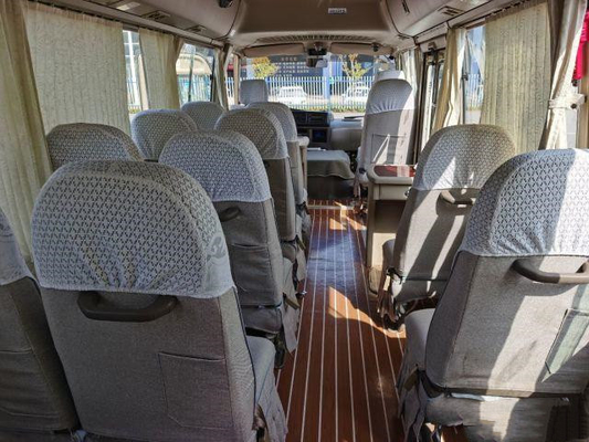Το χρησιμοποιημένο ακτοφύλακας λεωφορείο της Toyota με τον πλήρη εξοπλισμό 20 καθίσματα χρησιμοποίησε το μίνι λεωφορείων το 2012 λεωφορείο Munual βενζίνης παραθύρων έτους γλιστρώντας