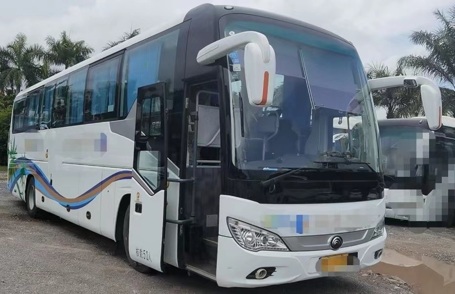 Zk6120 χρησιμοποιημένα Yutong εξαρτήματα λεωφορείων λεωφορείων 50seats λεωφορείων 90% νέα για τα καθίσματα