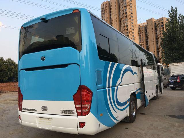 Zk6122 LHD χρησιμοποιούμενα το έτος 50 λεωφορείων 2015 Yutong ανώτατη ταχύτητα μηχανών diesel καθισμάτων 125km/H
