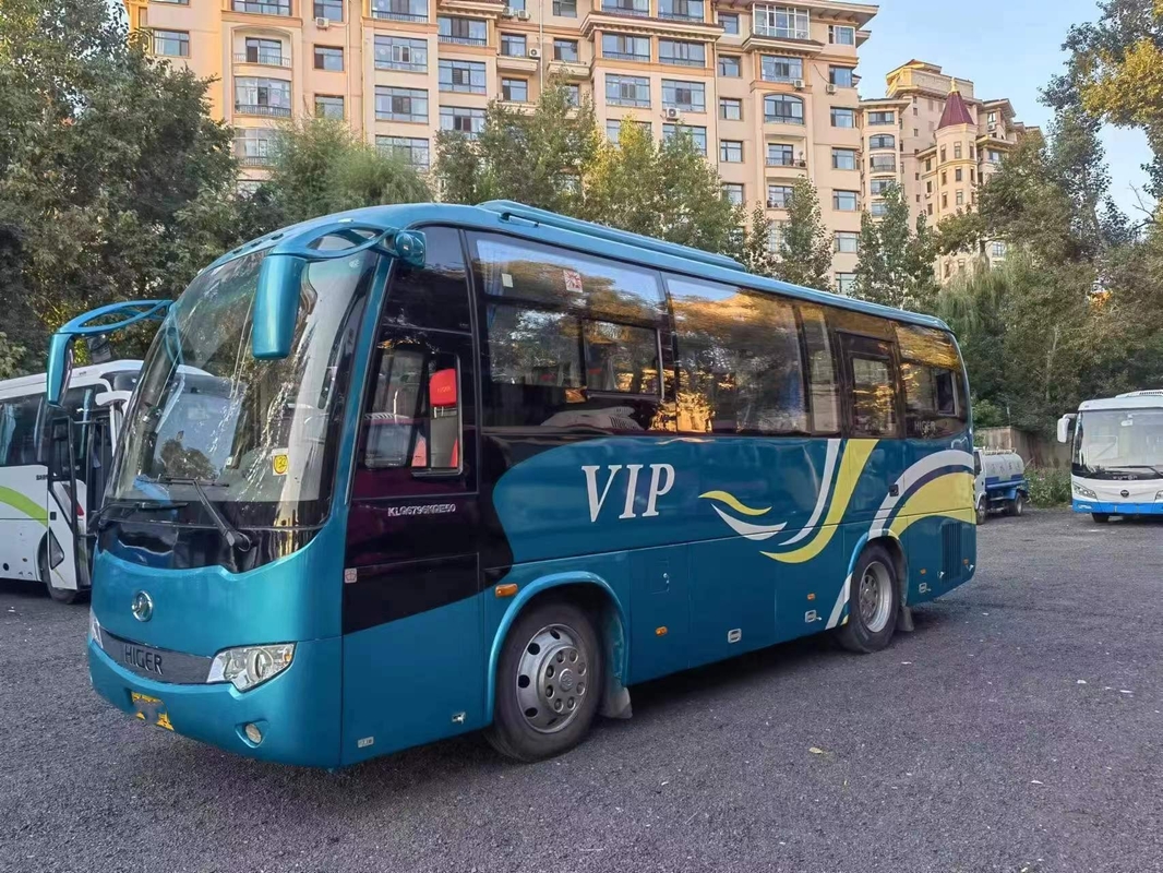 Η πολυτέλεια υψηλότερο KLQ6796 χρησιμοποίησε τα λεωφορεία 34 λεωφορείων οπίσθια αναστολή άνοιξη πιάτων μηχανών 147kw καθισμάτων LHD