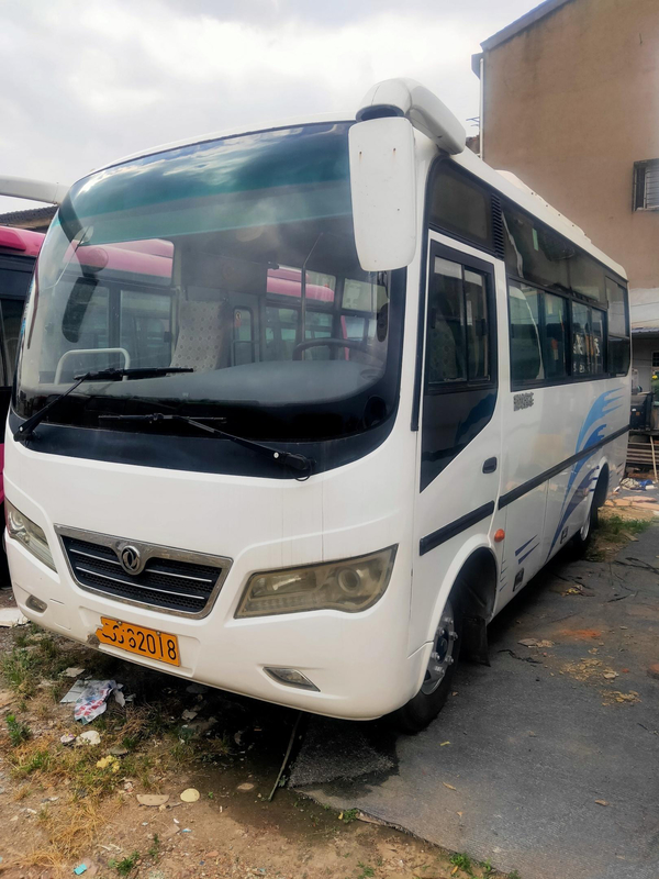 Dongfeng 19 χρησιμοποιημένο καθίσματα επιβατών ευρο- 3 RHD Lhd λεωφορείων λεωφορείο πόλεων από δεύτερο χέρι