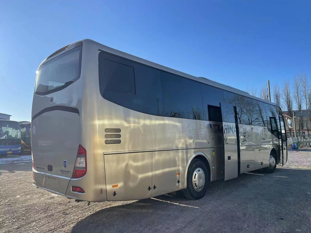 Τα χρησιμοποιημένα λεωφορεία 51seats πολυτέλειας προγυμνάζουν οπίσθια μηχανή Weichai εμπορικών σημάτων Yutong Drive δύο πορτών την αριστερή