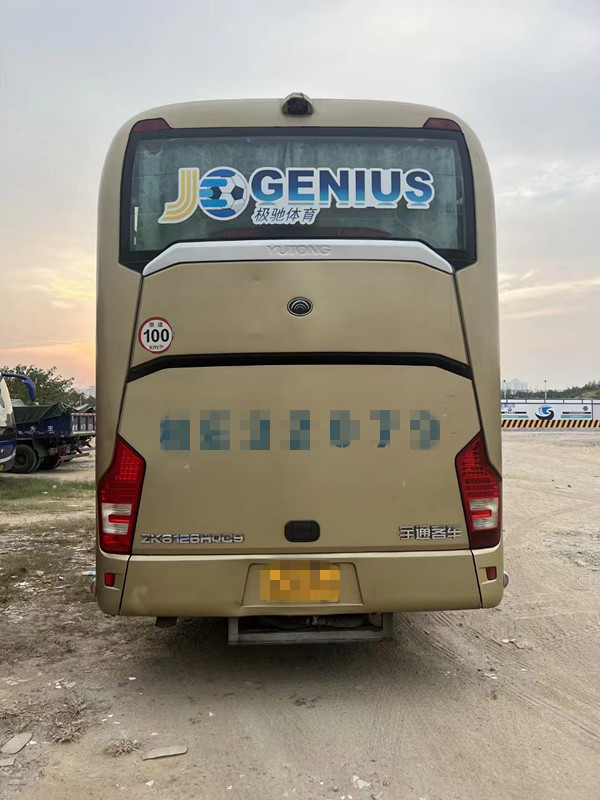 Λεωφορείο 55 της Daewoo χρησιμοποιημένο καθίσματα λεωφορείο εδαφοβελτιωτικών Yearair λεωφορείων 2014 λεωφορείων Yutong ZK6126 χρησιμοποιημένο λεωφορείο