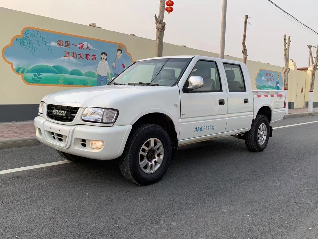 ΕΥΡΏ ΙΙΙ εκπομπή 5 μηχανών diesel τρόπου οδηγών φορτηγών 4×4 Isuzu από δεύτερο χέρι επανάλειψη Isuzu καθισμάτων