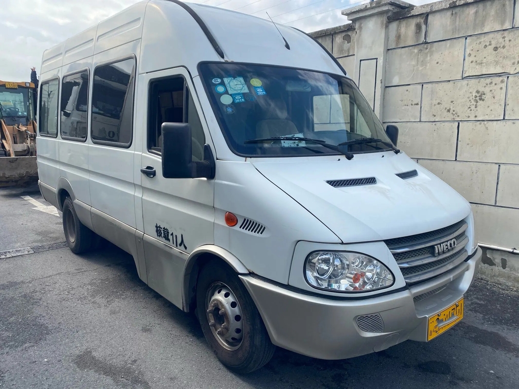 Το από δεύτερο χέρι Mini Van Front Engine 11 υψηλή στέγη 140hp πορτών A/$l*c καθισμάτων οπίσθια χρησιμοποίησε IVECO το μικρό λεωφορείο NJ6604
