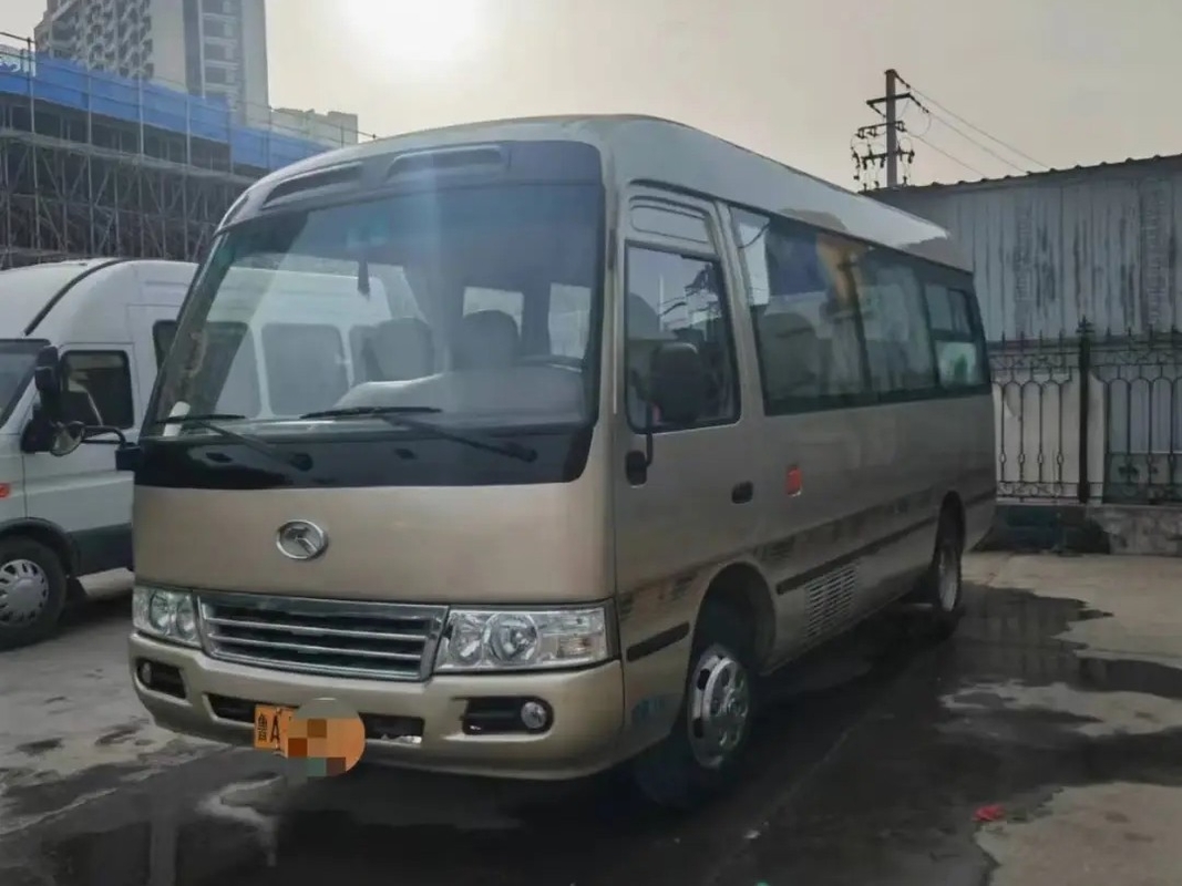 Από δεύτερο χέρι 17 μικρό λεωφορείο 19 Seater εξωτερική ταλαντεμένος πόρτα ακτοφυλάκων XMQ6606 Kinglong καθισμάτων μπροστινή χρησιμοποιημένη μηχανή