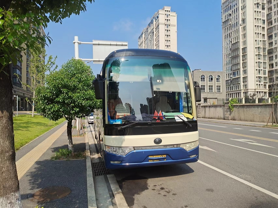 Δεύτερο χέρι Coach Leaf Spring 55 θέσεις Weichai Μηχανή 2013 Έτος LHD/RHD Δύο πόρτες