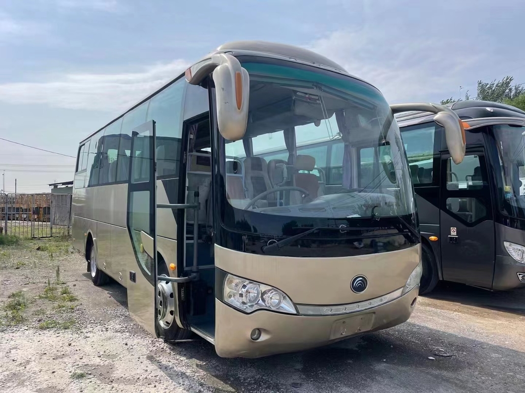 Παλιό λεωφορείο 35 θέσεων Yutong ZK6808 Κεφαλαίο αποσκευών χειροκίνητο κιβώτιο με κλιματισμό