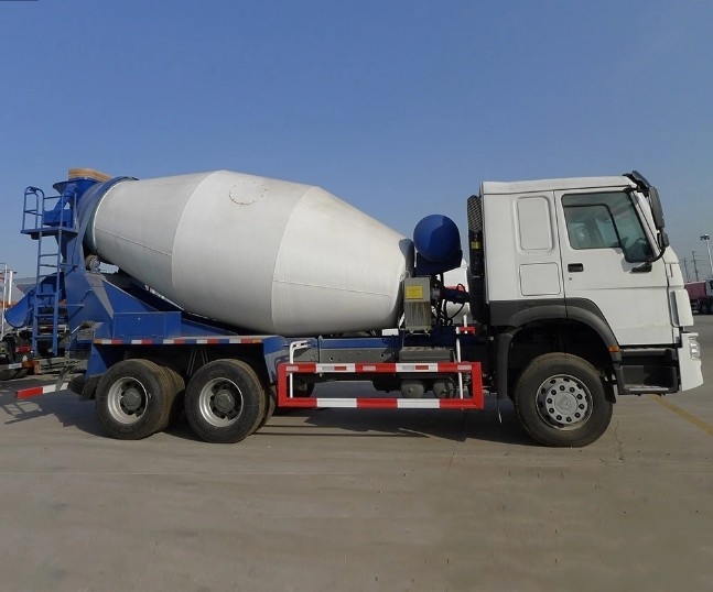 Χρησιμοποιημένο και νέο Sinotruk HOWO 4X2 6X4 8cbm 10cbm 12cbm Μικρατήρα Τσιμέντου για πώληση