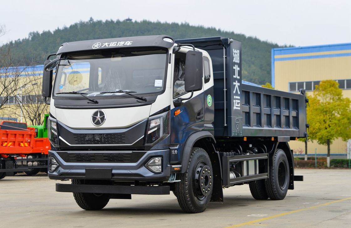Καμιόνι για πώληση Yuchai Μηχανή 180hp Dayun 4 * 2 Tipper 6 ελαστικά Καμπίνα Standard