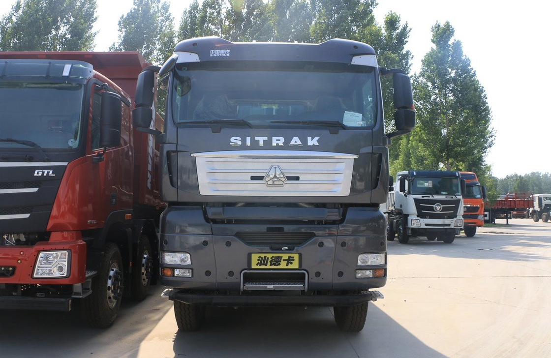 Σινο Power Truck SITRAK G7H Μαύρο χρώμα φόρτωση 30 τόνων Οδική μεταφορά Άνοιξη φύλλου