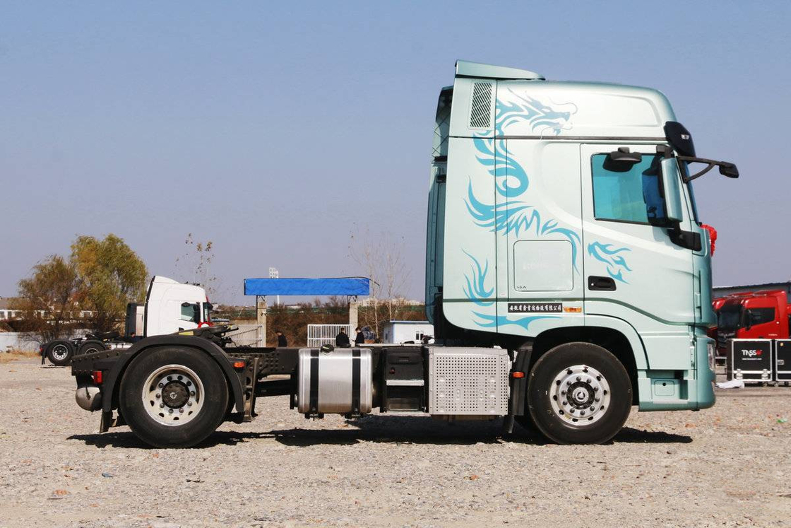 Τρακτέρ Κεφαλή Φορτηγό Eaton 12η Γερέα Dongfeng GX 4 * 2 Μάζα έλξης 35 τόνους 480 ίππους βαρύ φορτηγό