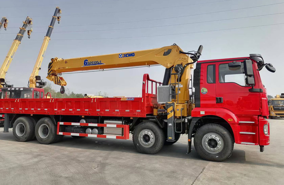 20 τόνων φορτηγό τοποθετημένο γερανό Shacman 8 × 4 επίπεδο κρεβάτι κουτί 5 τμήμα βραχίονα 23,7 μέτρα μήκος