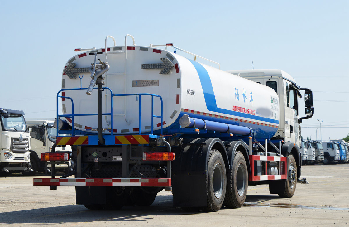 Υδροφόρο φορτηγό Howo 6*4 Sinotruck 10 τροχών LNG 260hp Μηχανή 14 κυβικών Tanker LHD/RHD