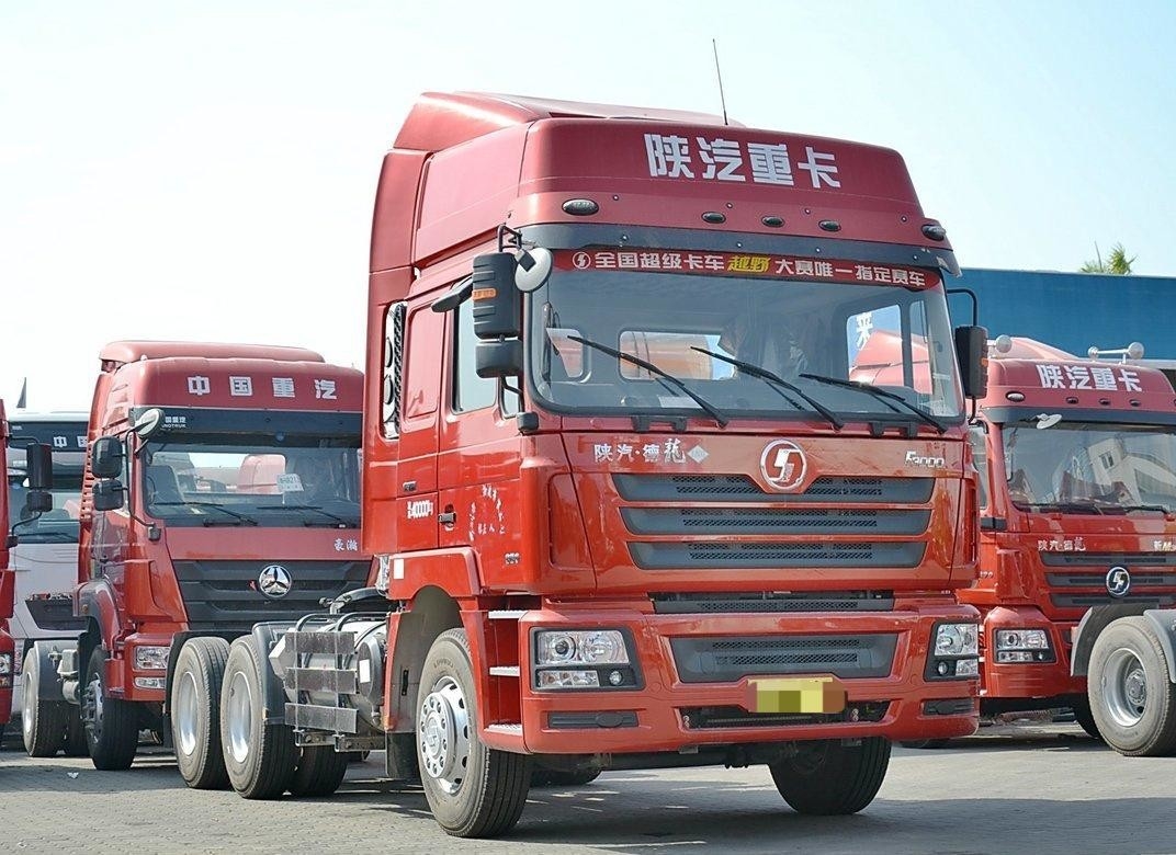 Shacman Truck Head 6*4 Drive Mode Horse Tractor LNG Μεγάλο δεξαμενόπλοιο αερίου 380hp Μεταφορά άνθρακα