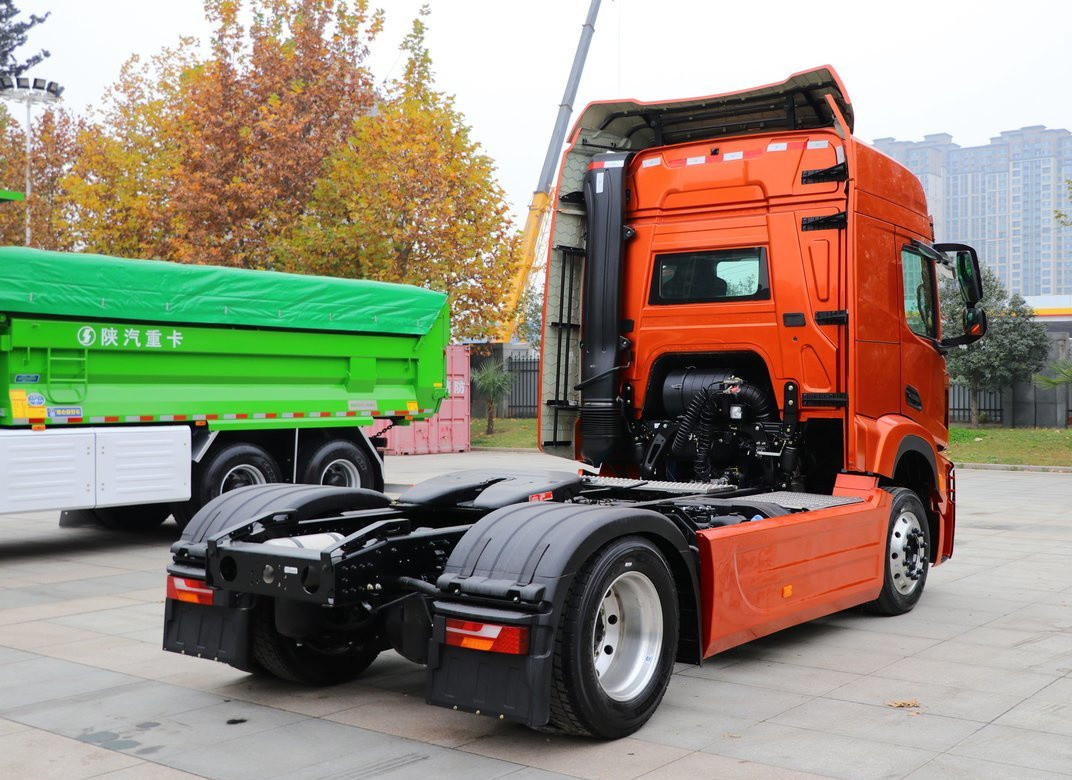Αμμοφόρο Shacman H6000 Τρακτέρ 4*2 Weichai 12 κύλινδροι 430hp χειροκίνητο κιβώτιο