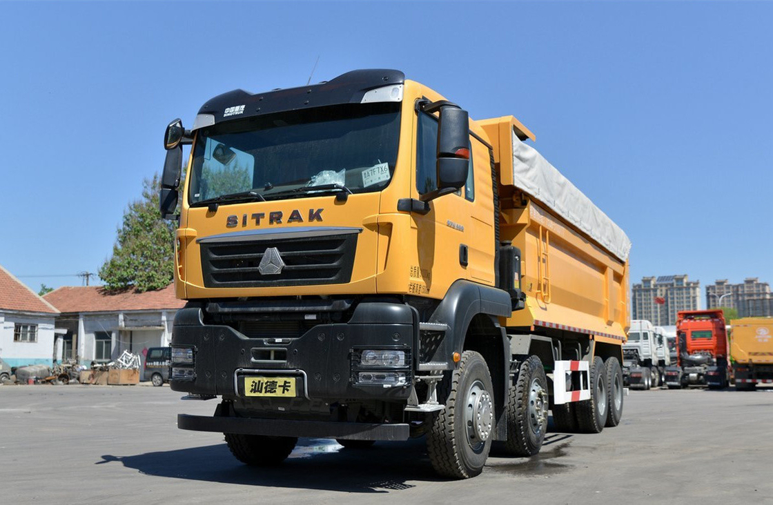 Ορυχείο Καθαριστικό φορτηγό Sinotruck 8*4 SITRAK Weichai 400hp 30-50 τόνους Χρήσιμο φορτίο 12 τροχούς LHD/RHD
