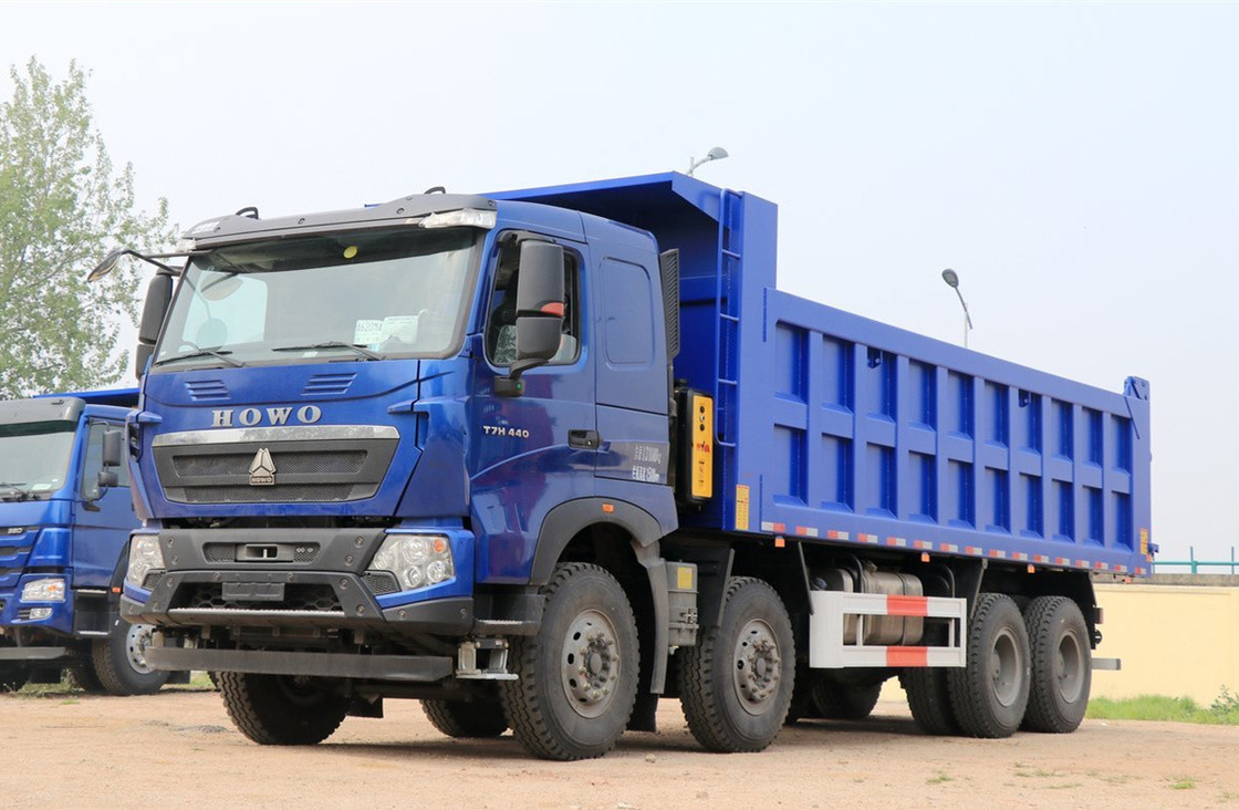 Το φορτηγό Howo Tipper 12 ελαστικά Howo T7 Dumper Leaf Spring 440hp 30-50 τόνων ωφέλιμο φορτίο παχύτερο κουτί