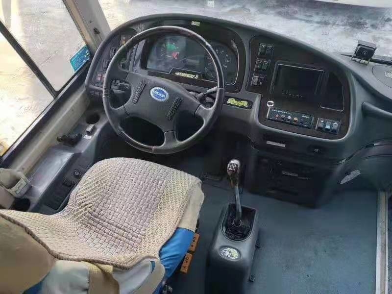 Χρησιμοποιημένο λεωφορείο μεταφορών επιβατών από δεύτερο χέρι εμπόρων λεωφορείων με το ευρώ 2 ευρο- diesel εναλλασσόμενου ρεύματος λεωφορείο 3