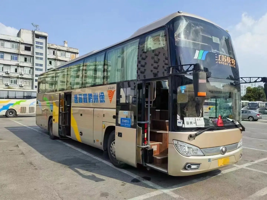 ZK6118 Yutong Χρησιμοποιούμενο επιβατικό λεωφορείο / 54 θέσεις Χρησιμοποιούμενο επιβατικό λεωφορείο Yutong Brand