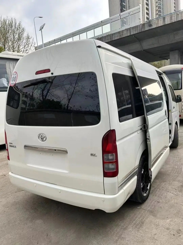 Hiace 13 θέσεις 4 πόρτες με εμπρός κίνηση βενζινοκινητήρα άνεση και χωρίς ατυχήματα μεταχειρισμένο μίνι μπους