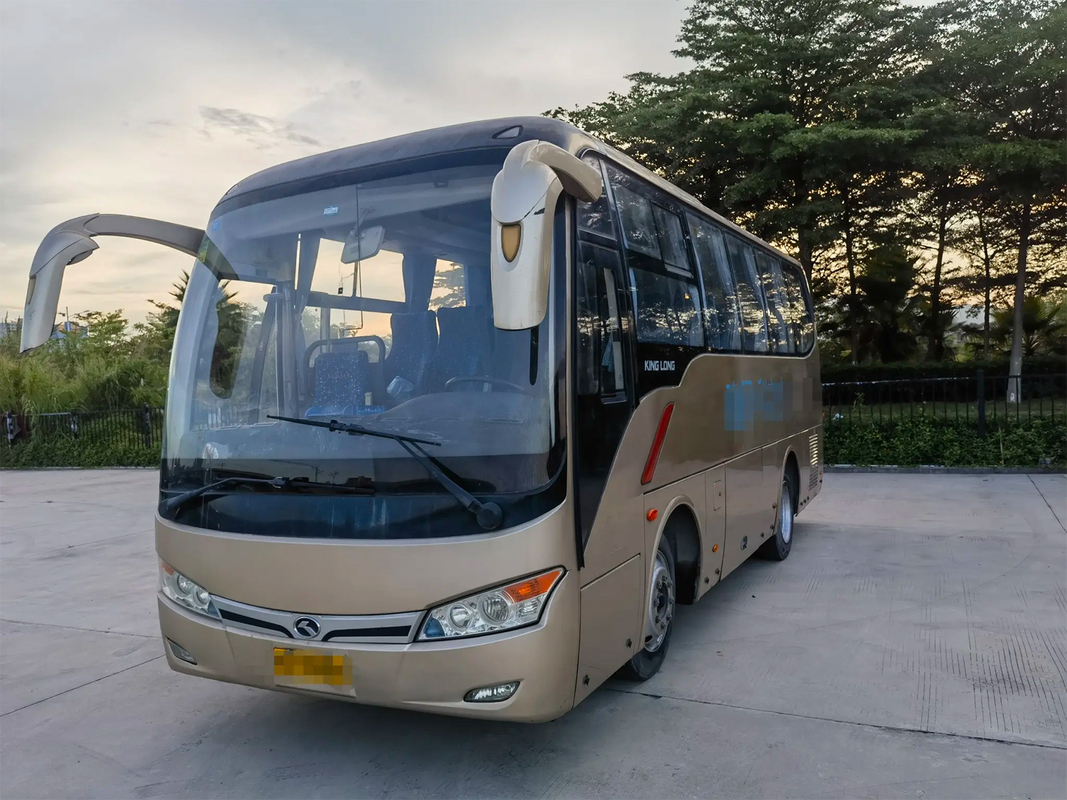 XMQ6759 Euro 4 Standard 7.5m Αριστερό κινητήρα Ντίζελ KingLong Χρησιμοποιημένο επιβατικό λεωφορείο